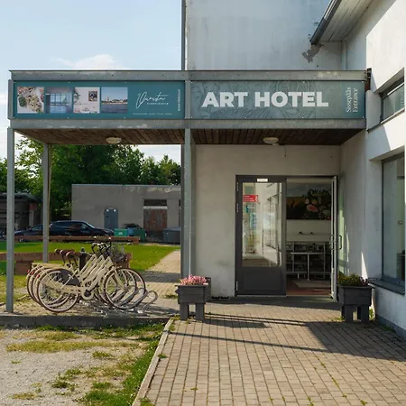 Art Hotel 3*